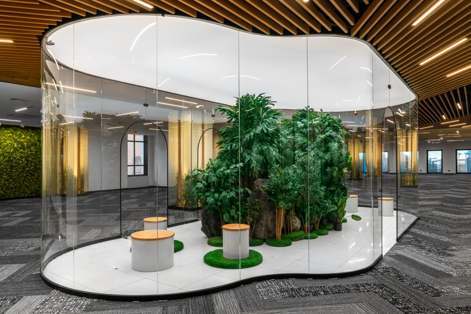 бц "Сенатор" на Большой Морской 30