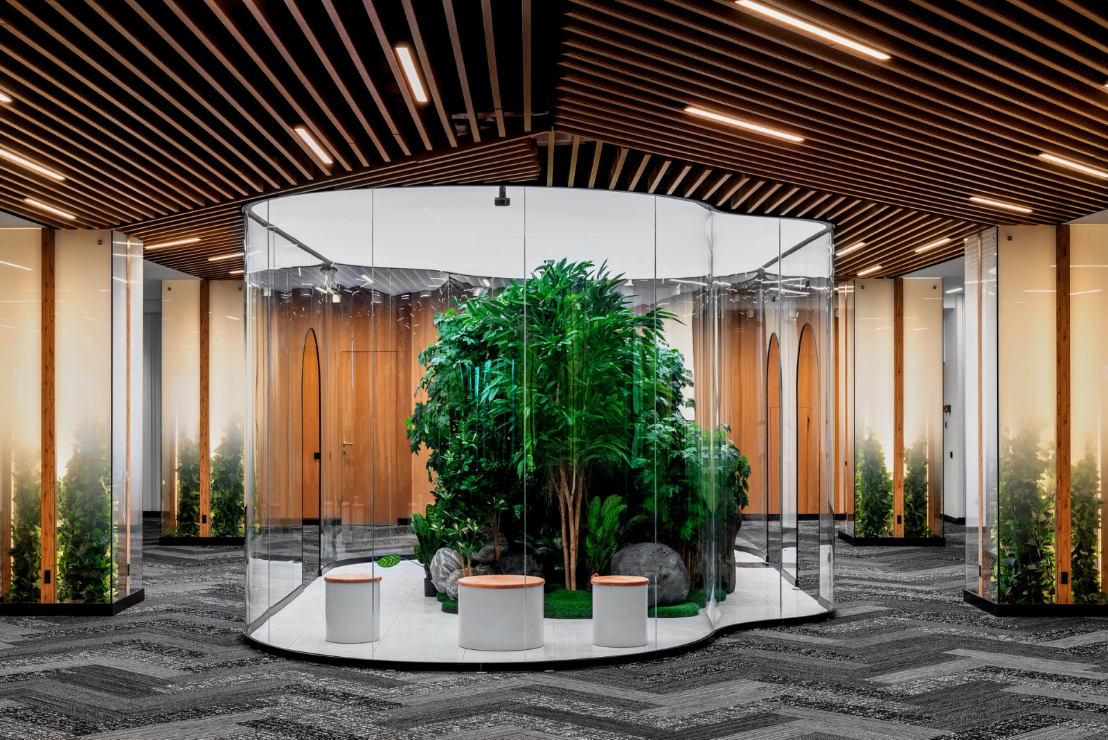 бц "Сенатор" на Большой Морской 30