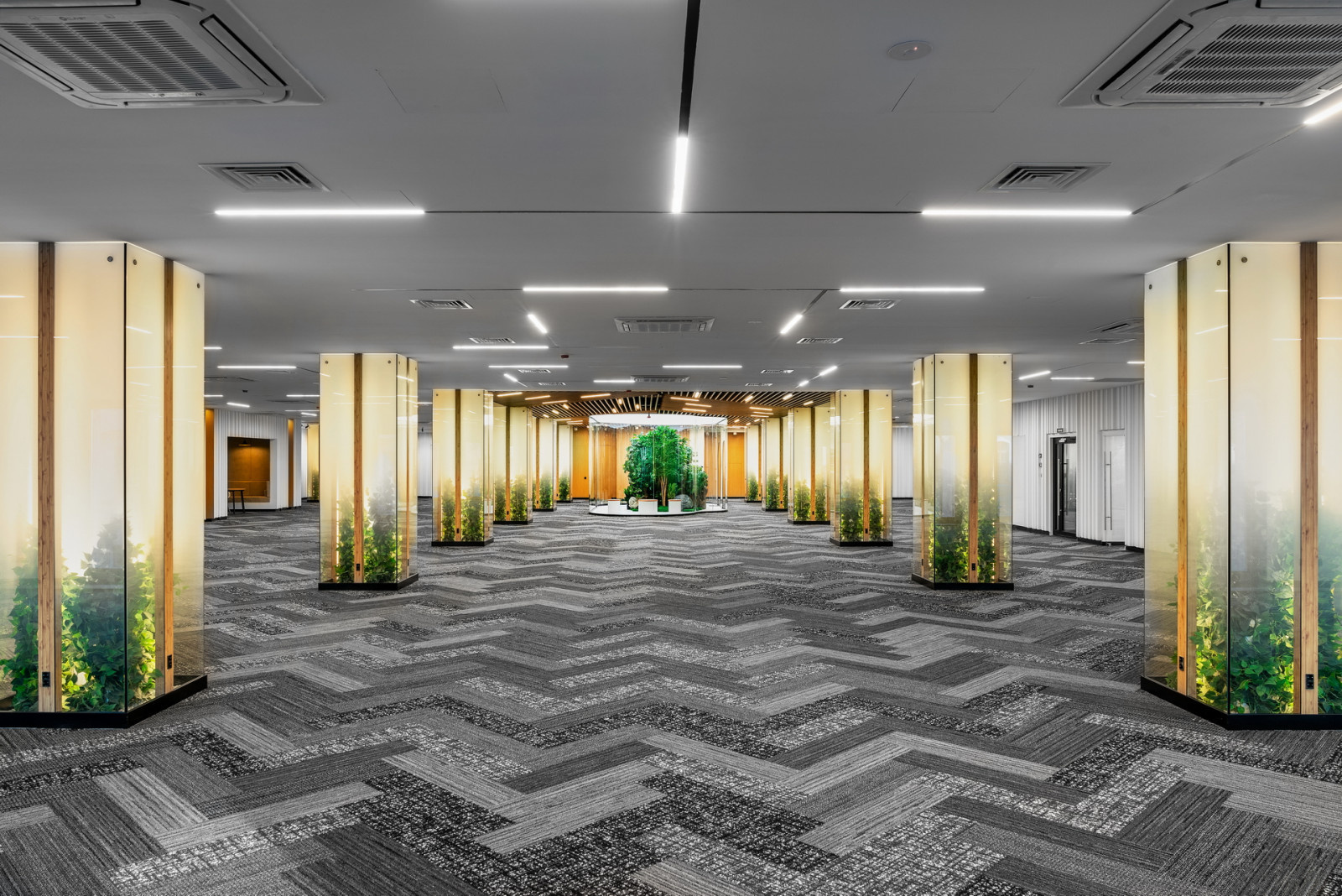 бц "Сенатор" на Большой Морской 30