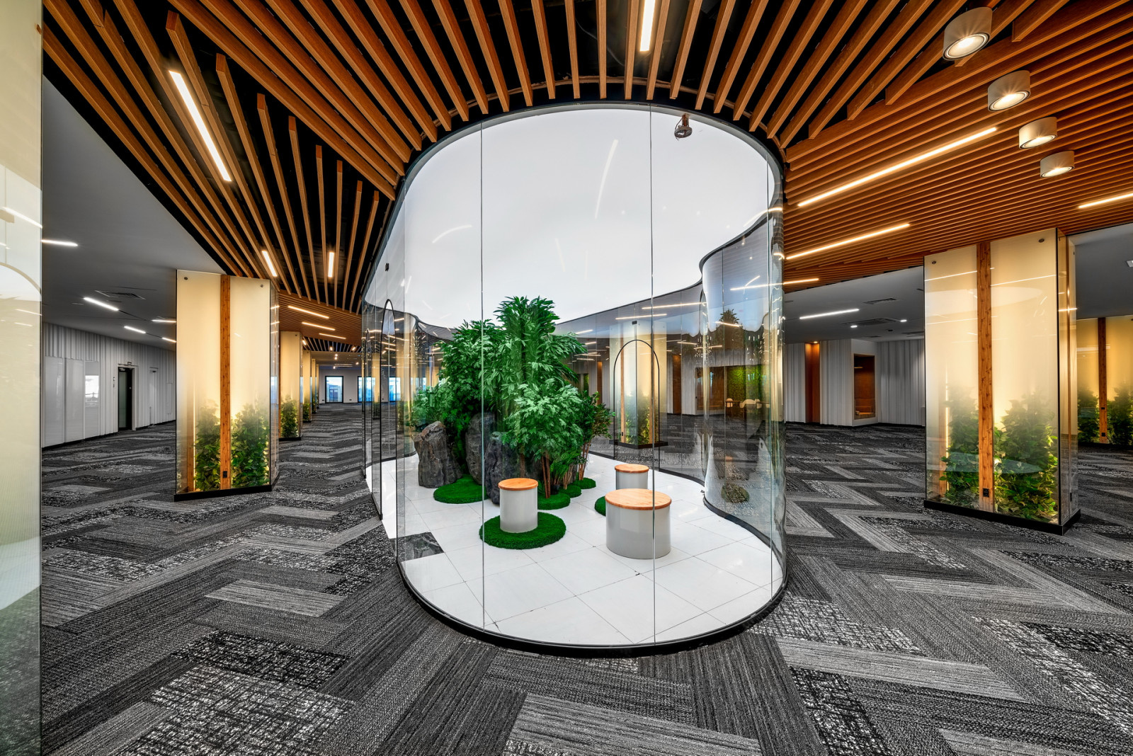 бц "Сенатор" на Большой Морской 30