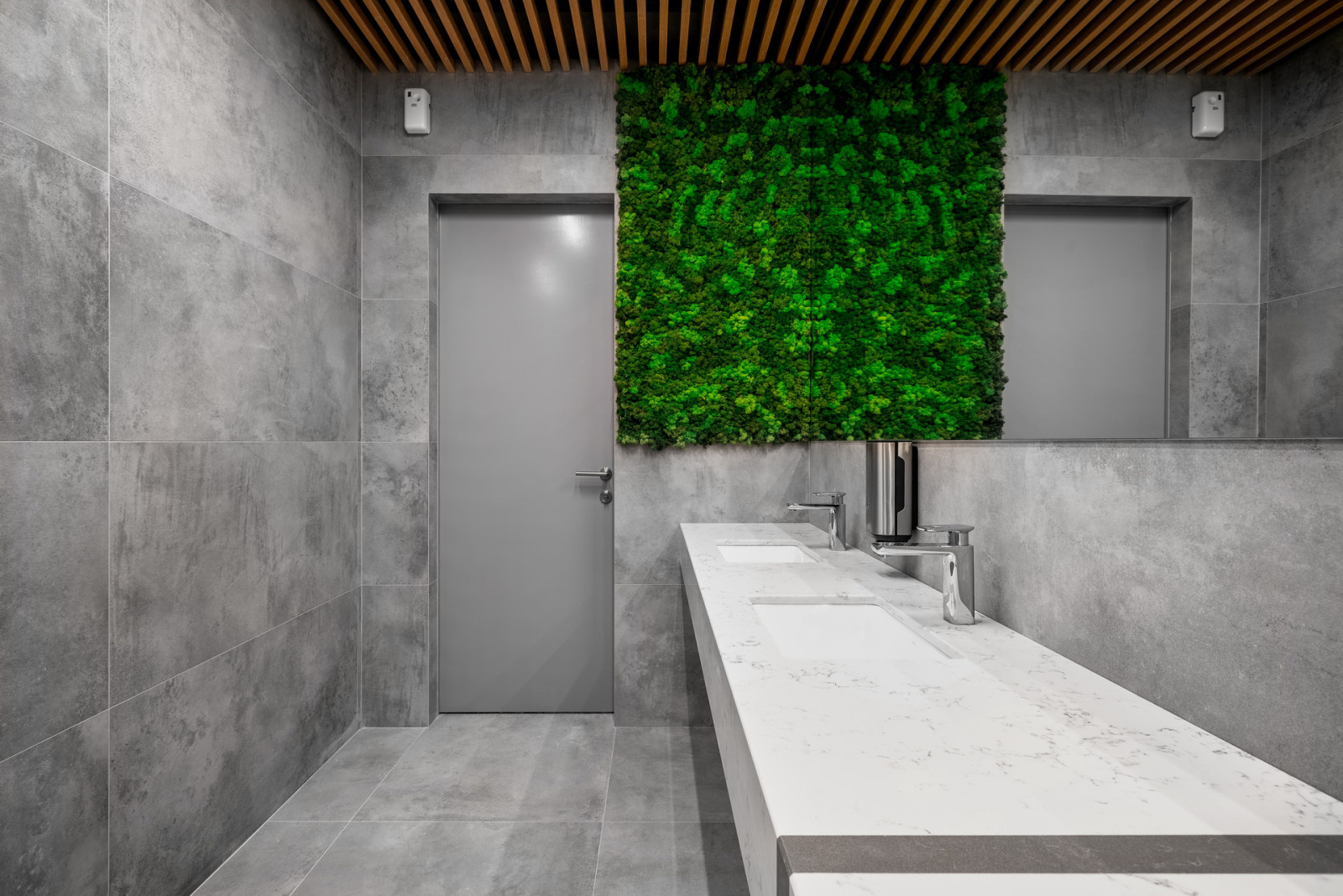 бц "Сенатор" на Большой Морской 30