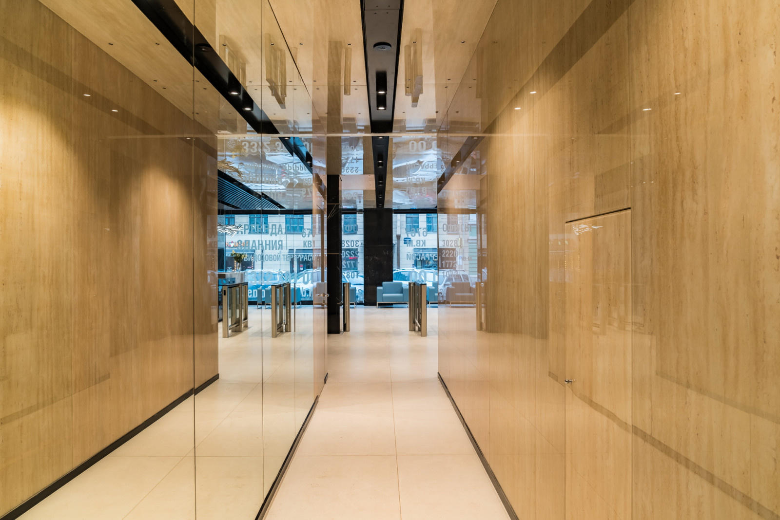 бц "Сенатор" на Большой Морской 30