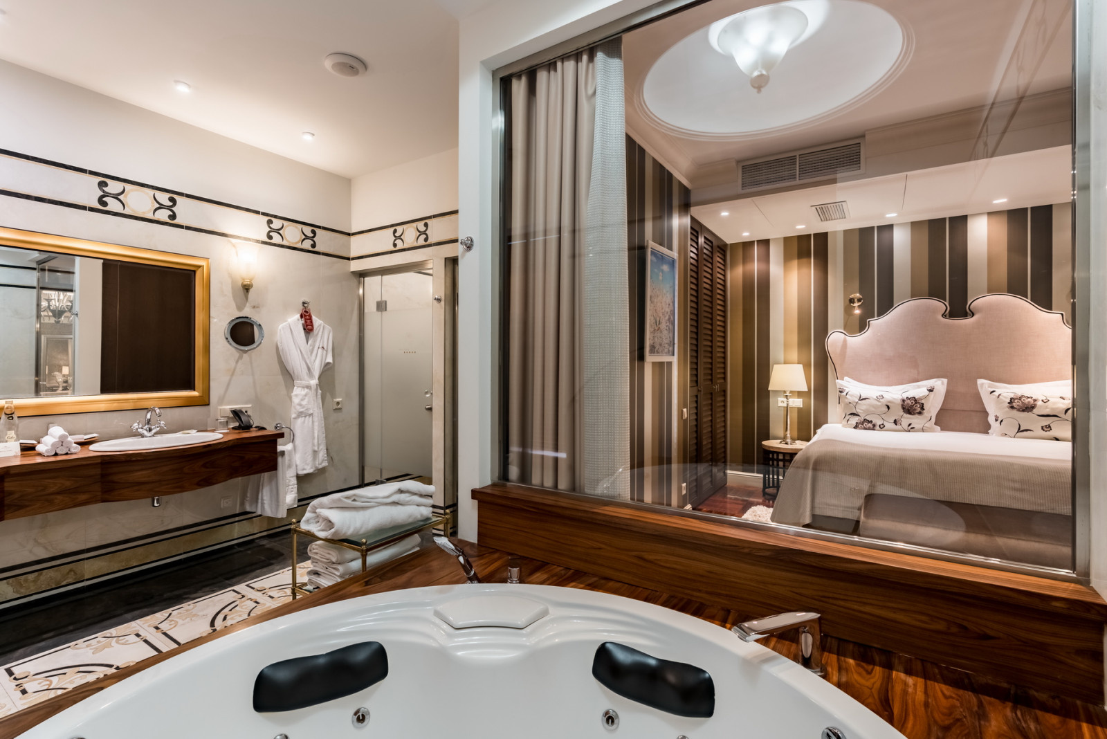 отель "Гельвеция" на Марата