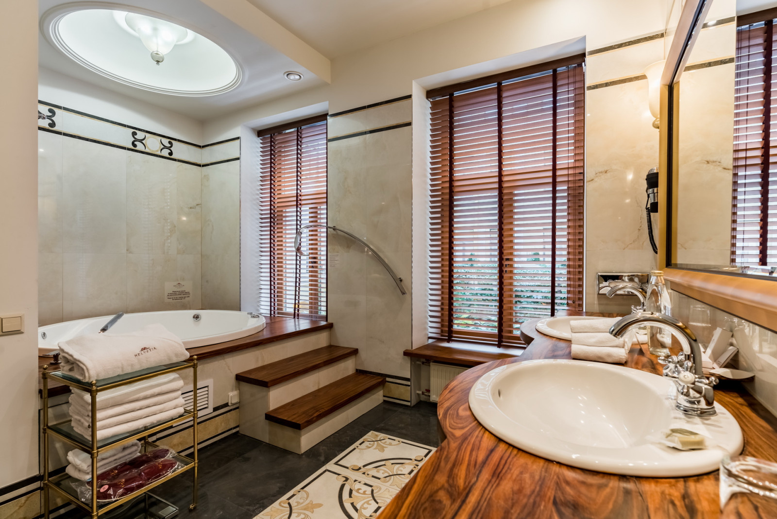 отель "Гельвеция" на Марата