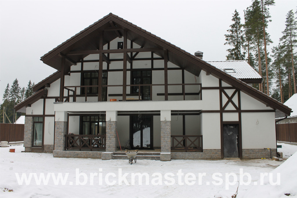 Загородный дом в стиле "Альпийское шале" из газобетона в Рощино.