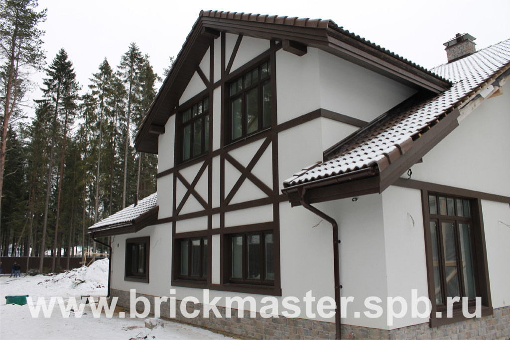 Загородный дом в стиле "Альпийское шале" из газобетона в Рощино.