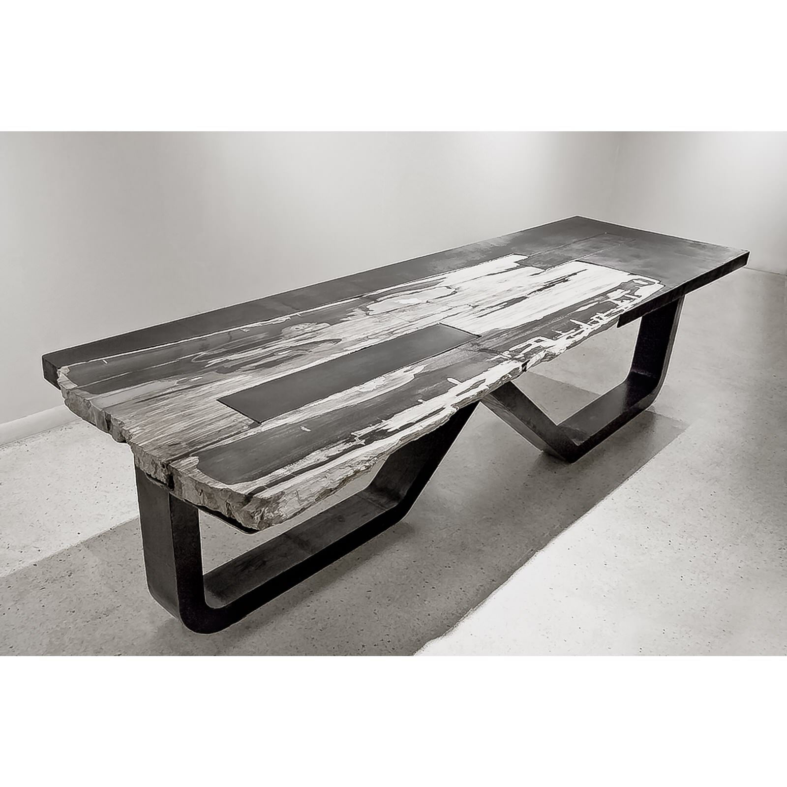 Мебель,декор из окаменелого дерева