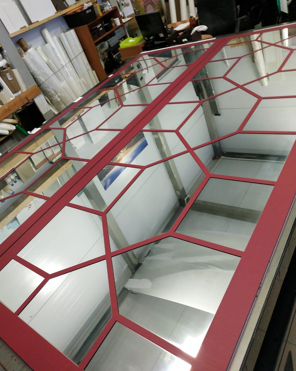 Дизайнерские зеркала