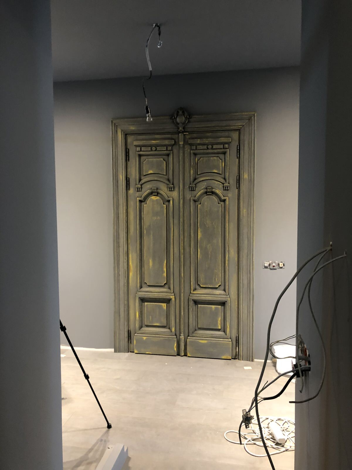 Историчсекие двери на Бронной