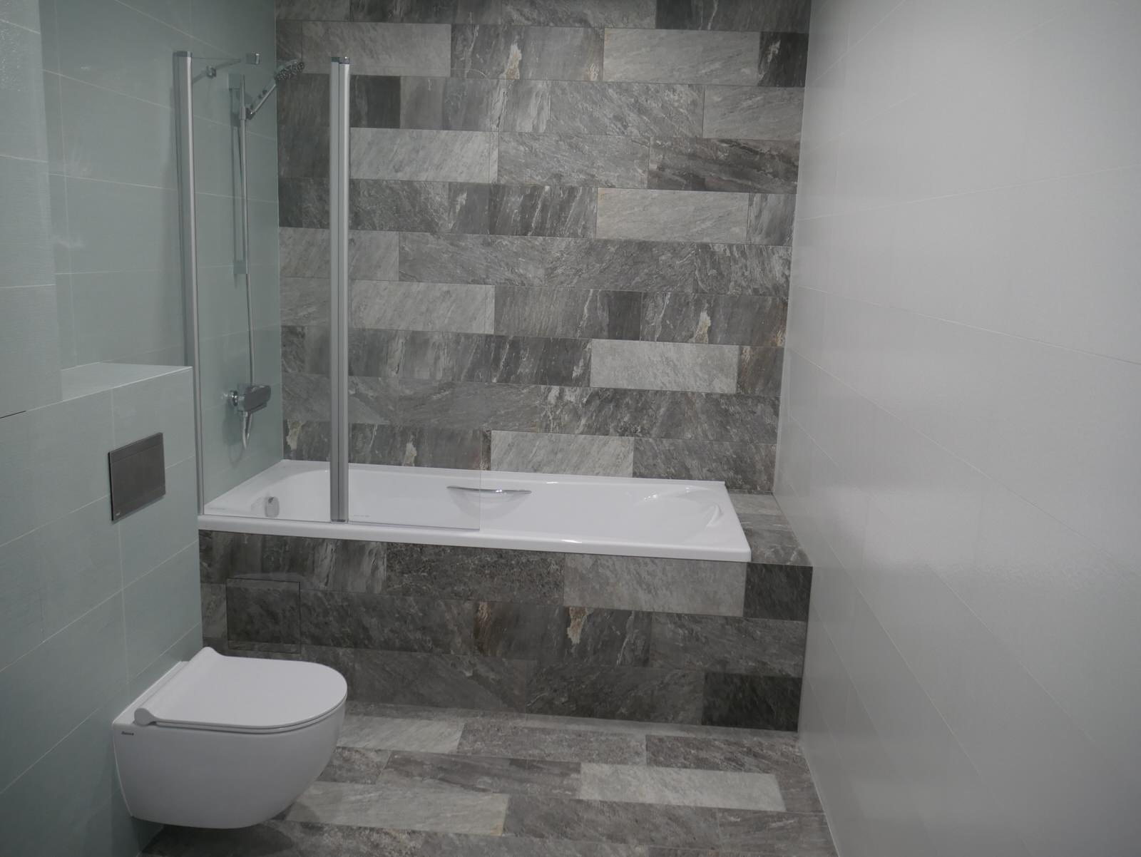 Ванна и инсталляция в санузле