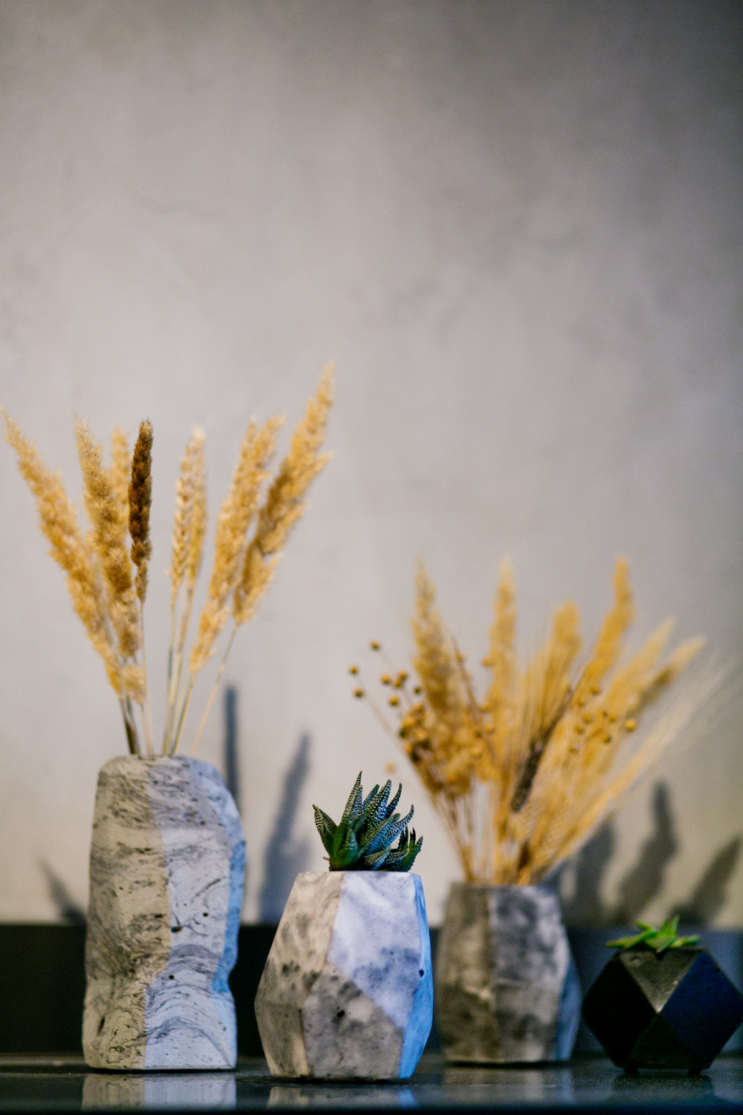 Бетонная мебель