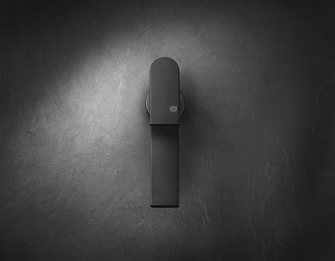 Черные смесители для ванной комнаты