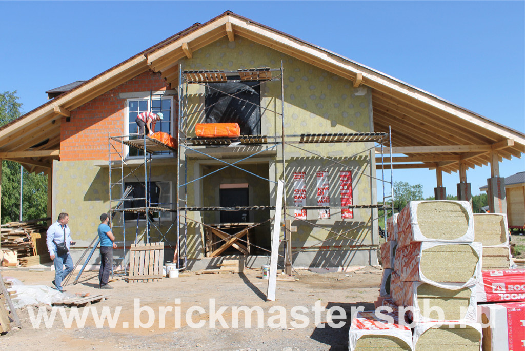 Дом из поризованного камня в КП "Земляничные поляны"