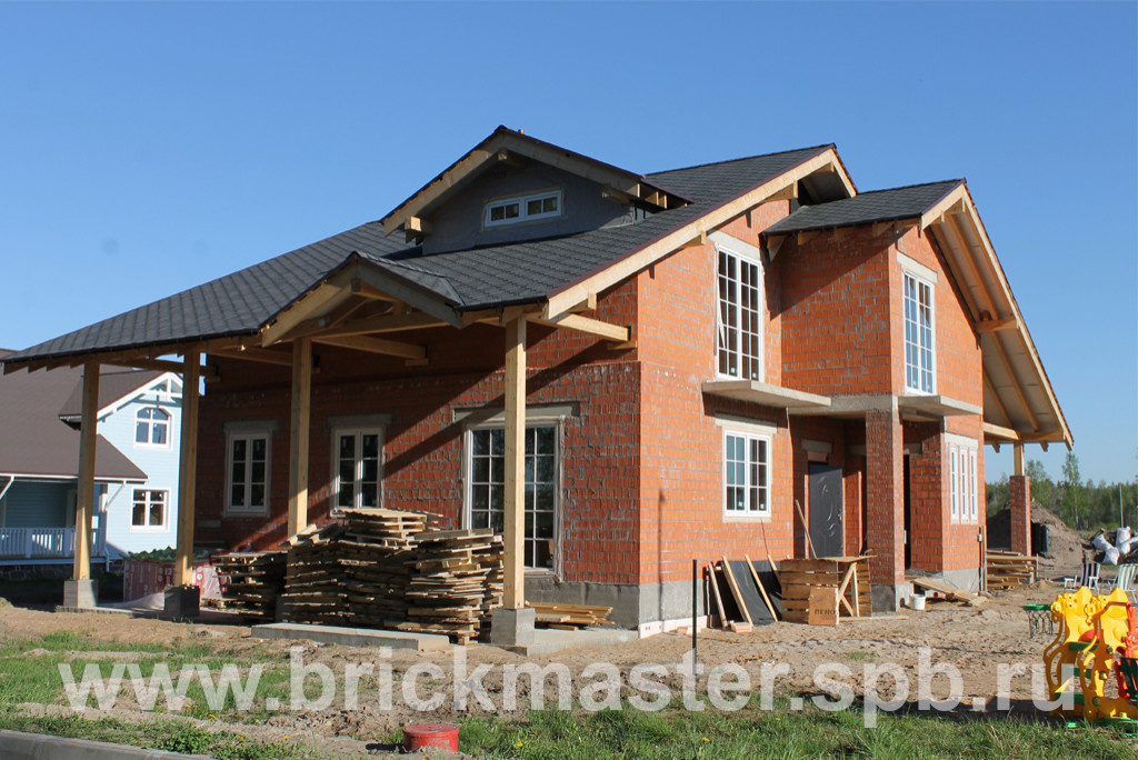 Дом из поризованного камня в КП "Земляничные поляны"