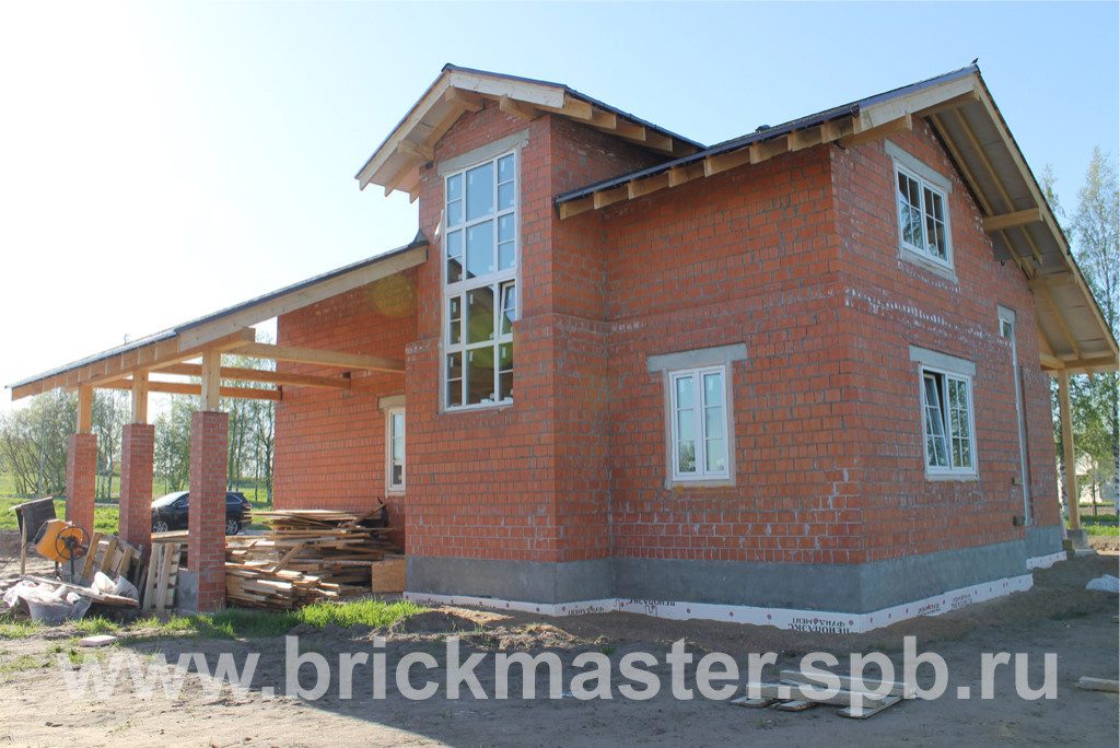 Дом из поризованного камня в КП "Земляничные поляны"