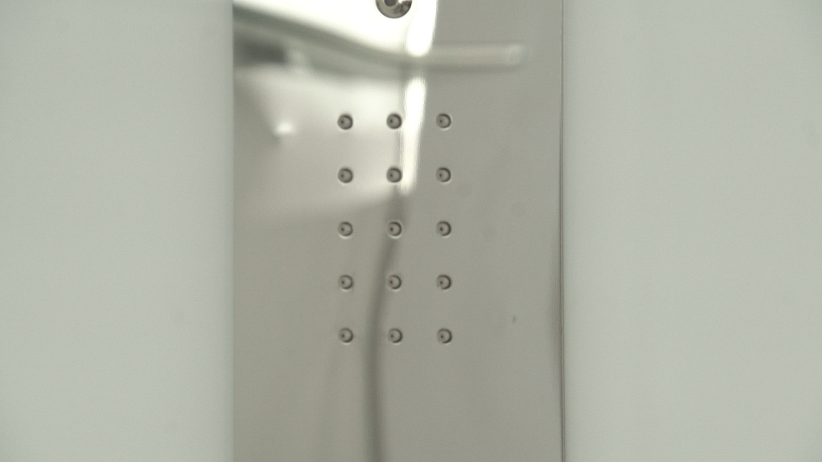 Душевая кабины ARMO в интерьере ванной комнаты