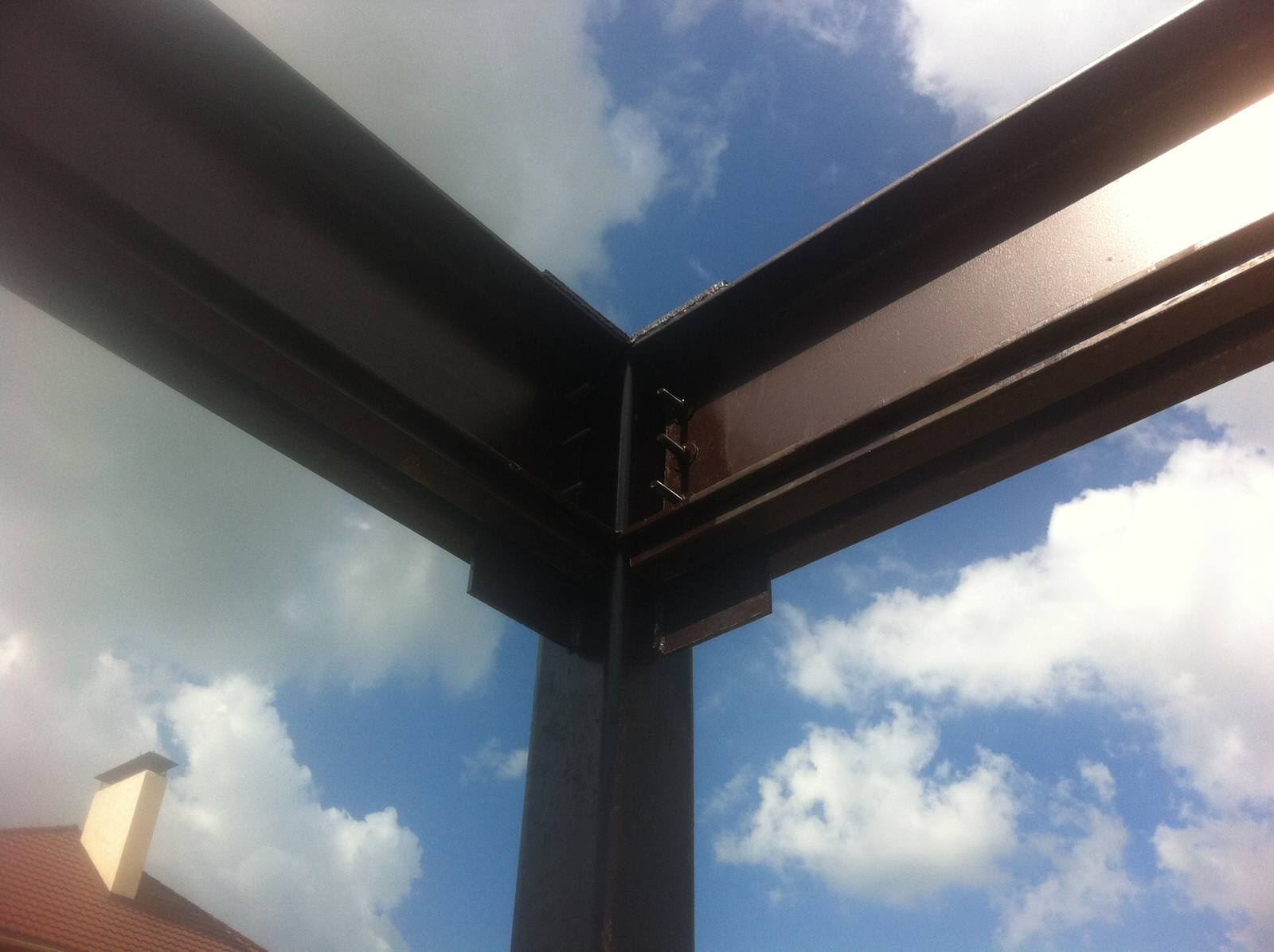 Летняя кухня с бассейном