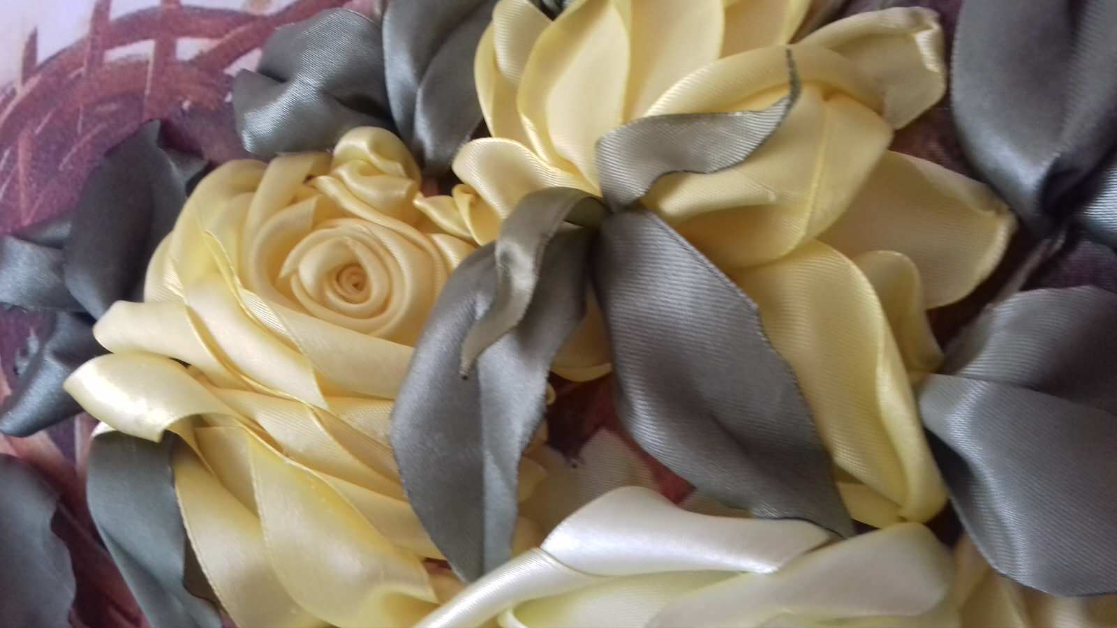 Желтые розы