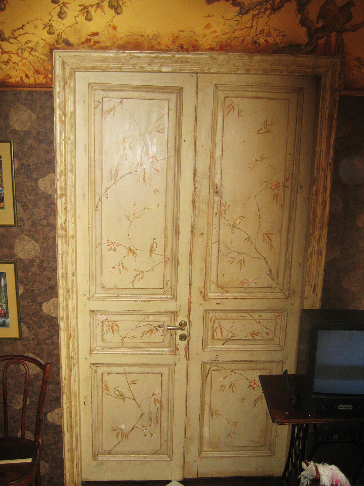 Роспись предметов интерьера