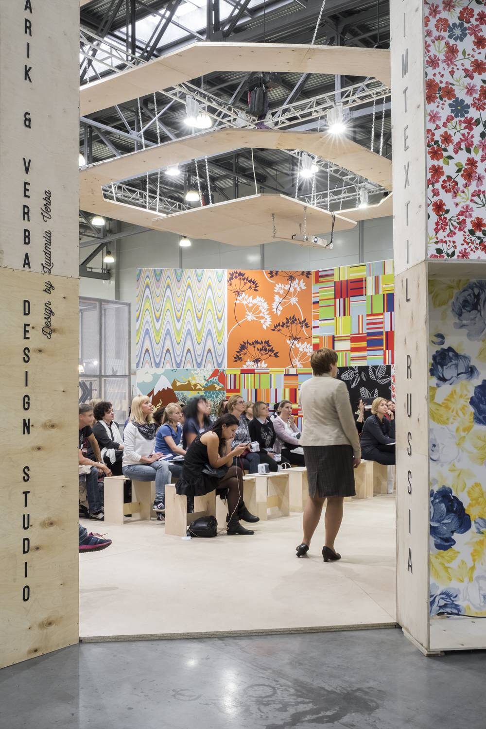 Выставочный стенд 100 кв.м.