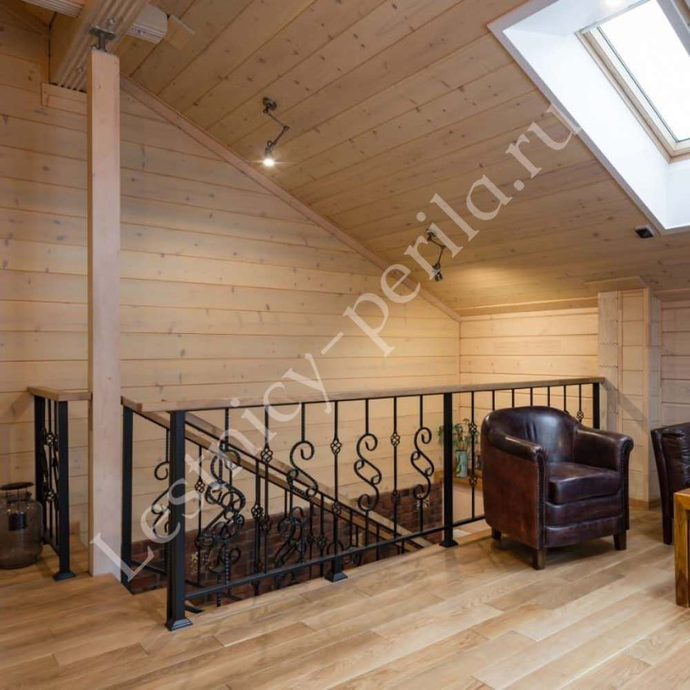 Лестница лофт с коваными перилами