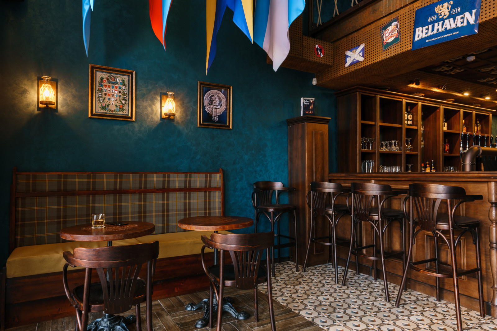 OLD TIME PUB