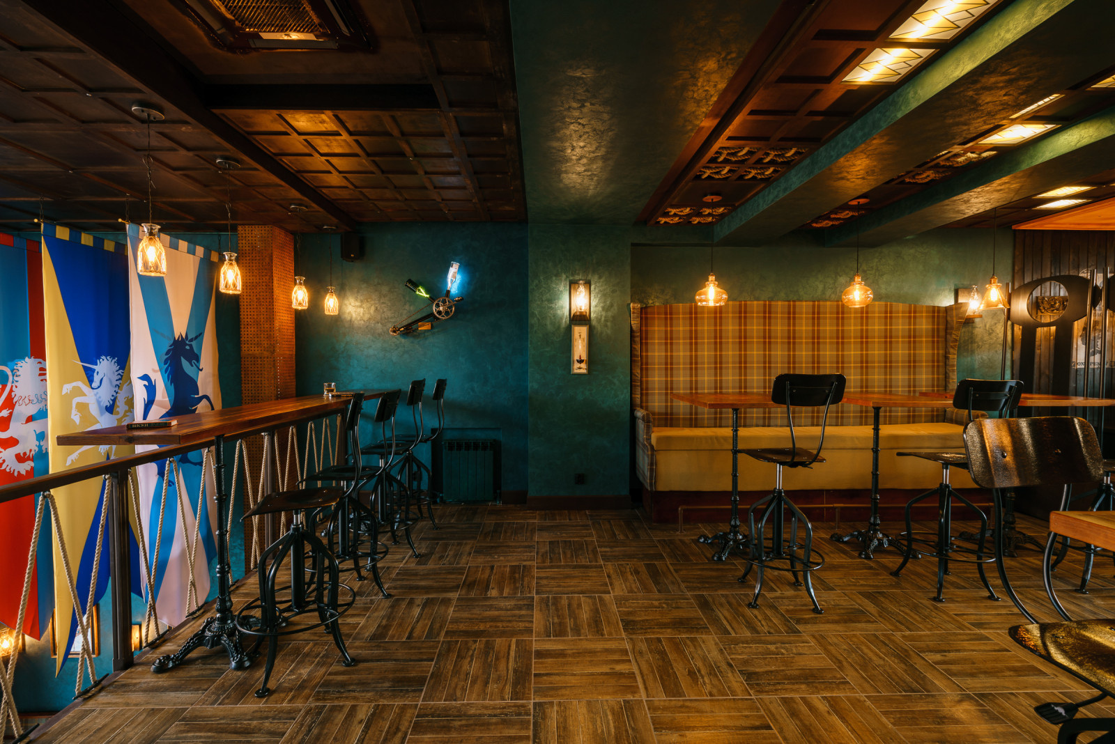 OLD TIME PUB