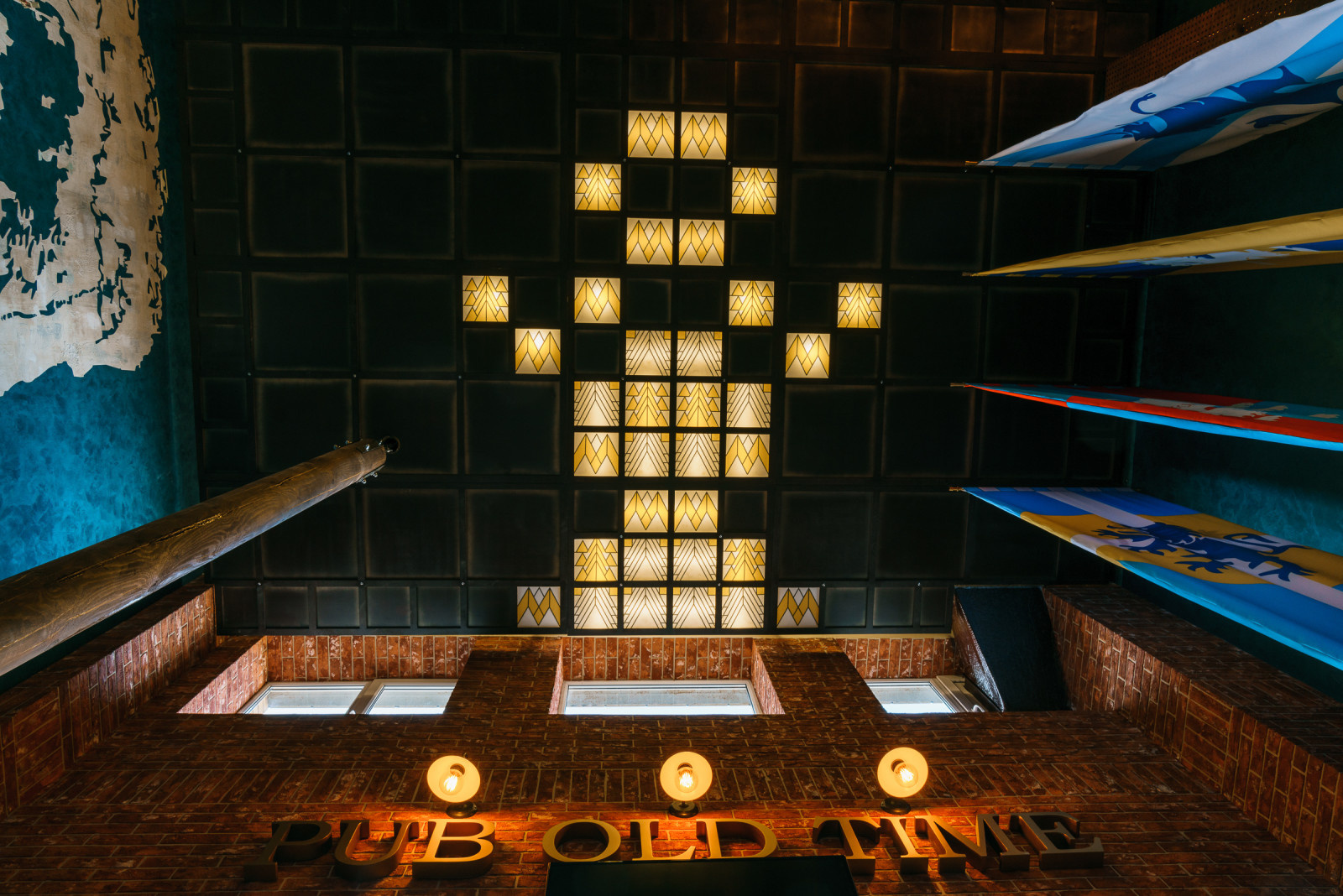OLD TIME PUB