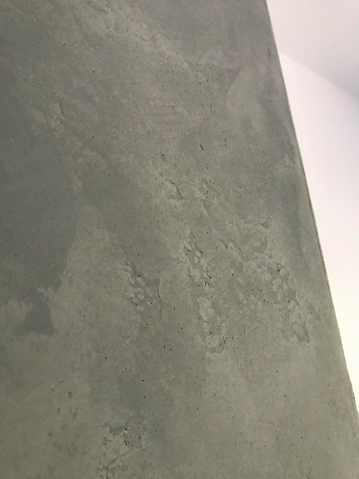 Fireplace. Limestoun plaster
