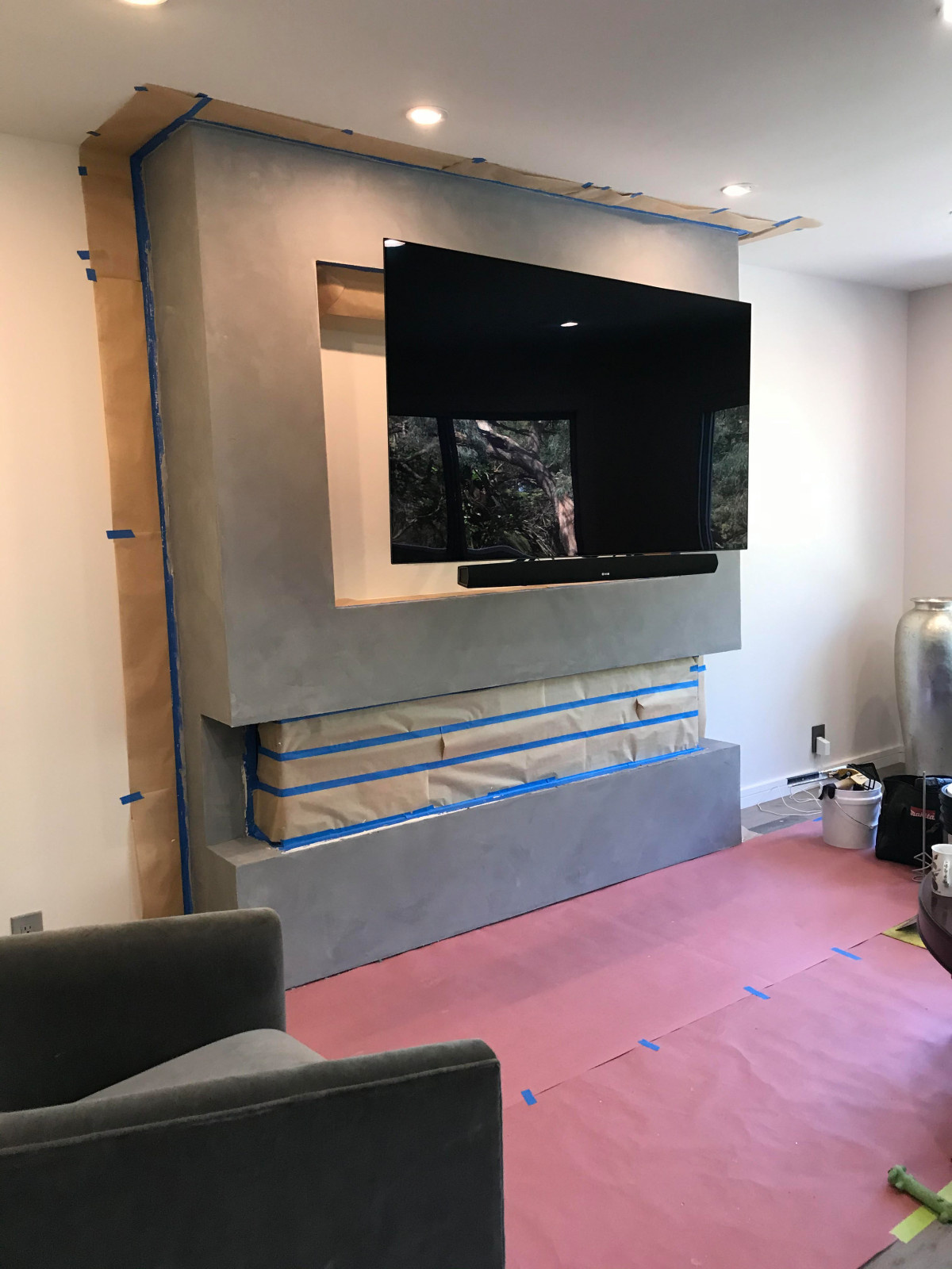 Fireplace. Limestoun plaster