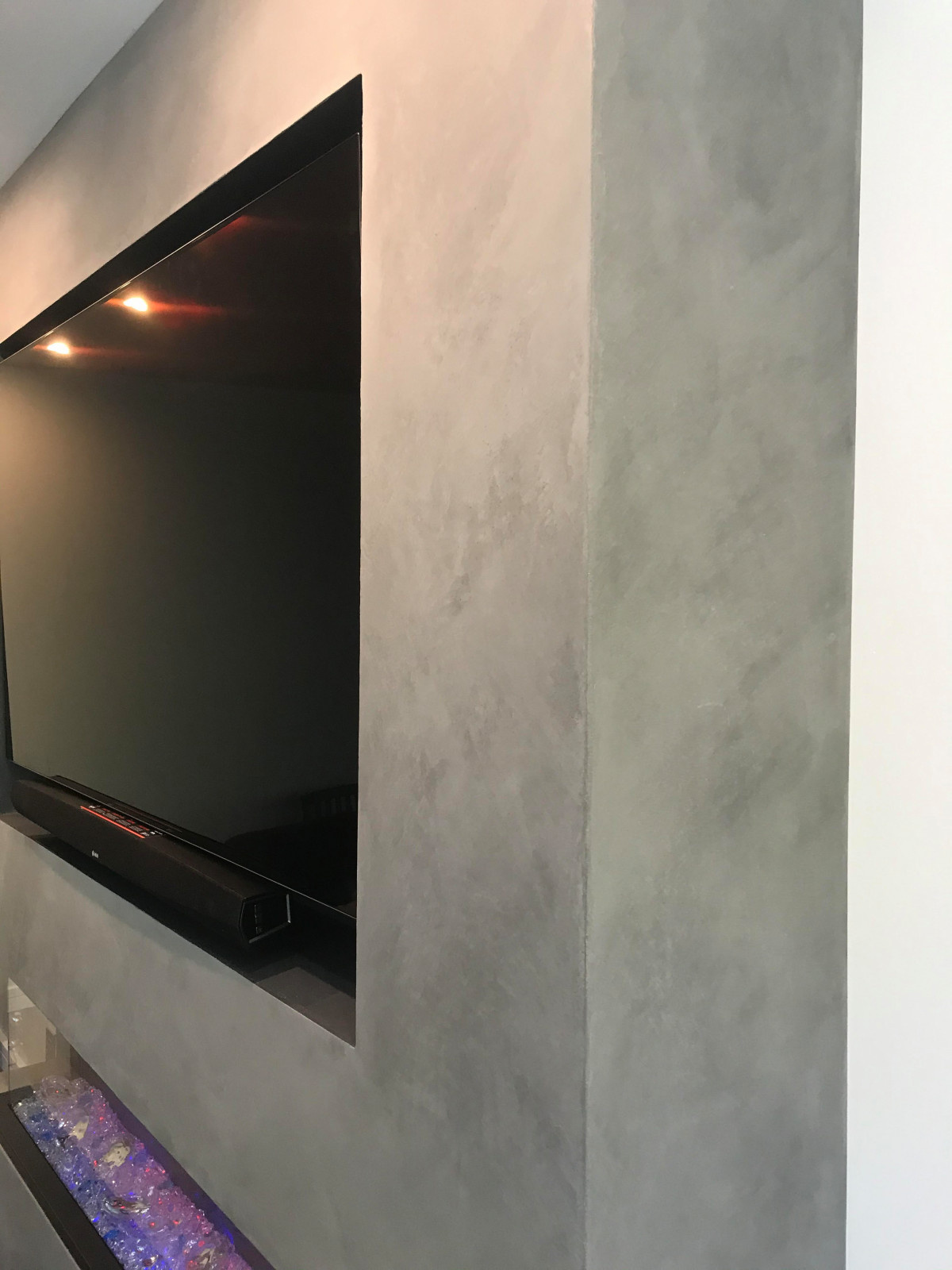 Fireplace. Limestoun plaster