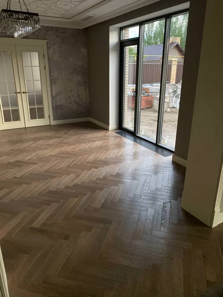 Паркет, укладка английской елкой, Казахстан, г. Кустанай