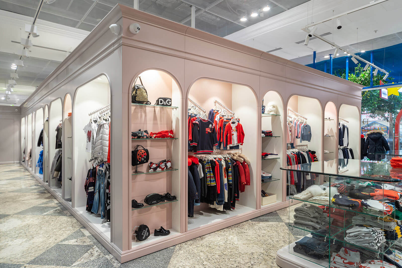 "Даниэль" - мультибрендовый бутик детской одежды