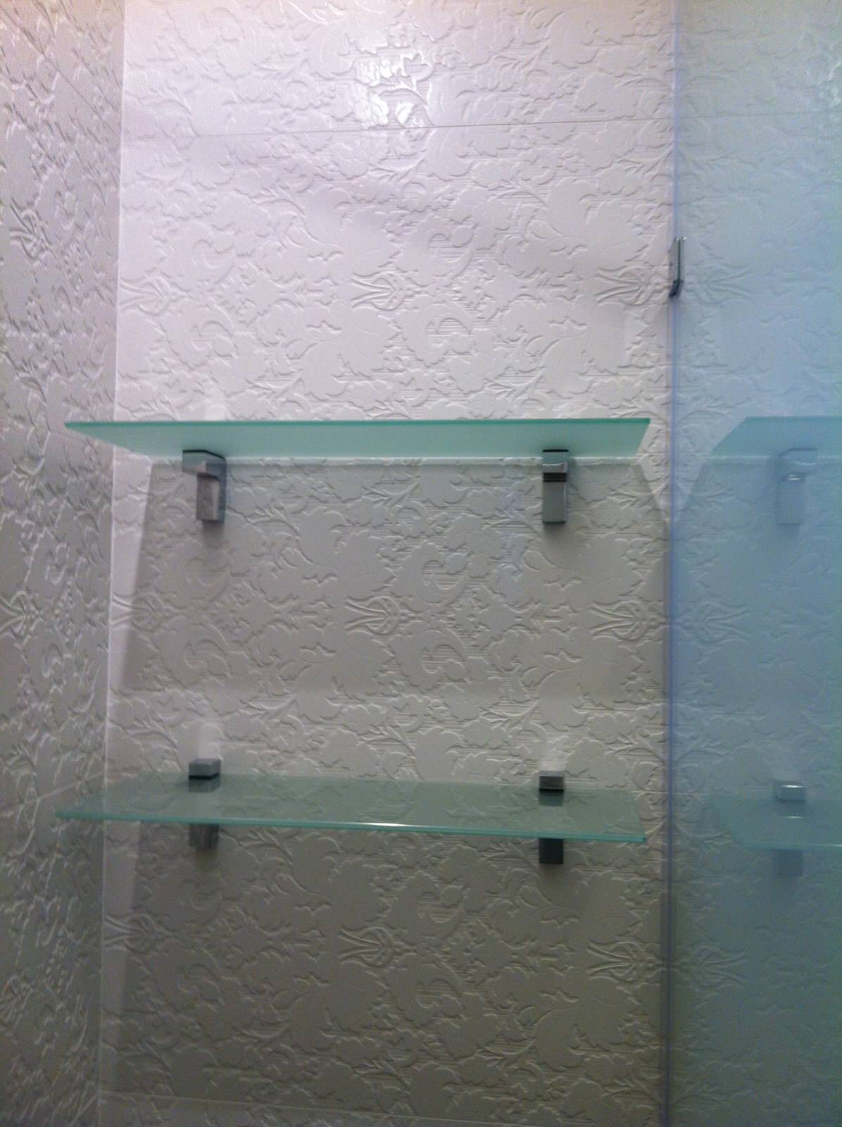 Полки из стекла