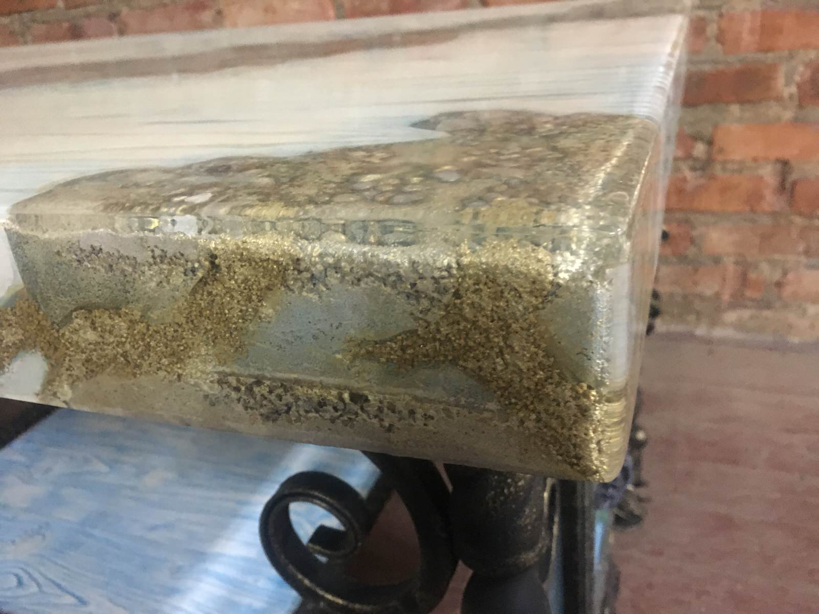 Стол ручной работы