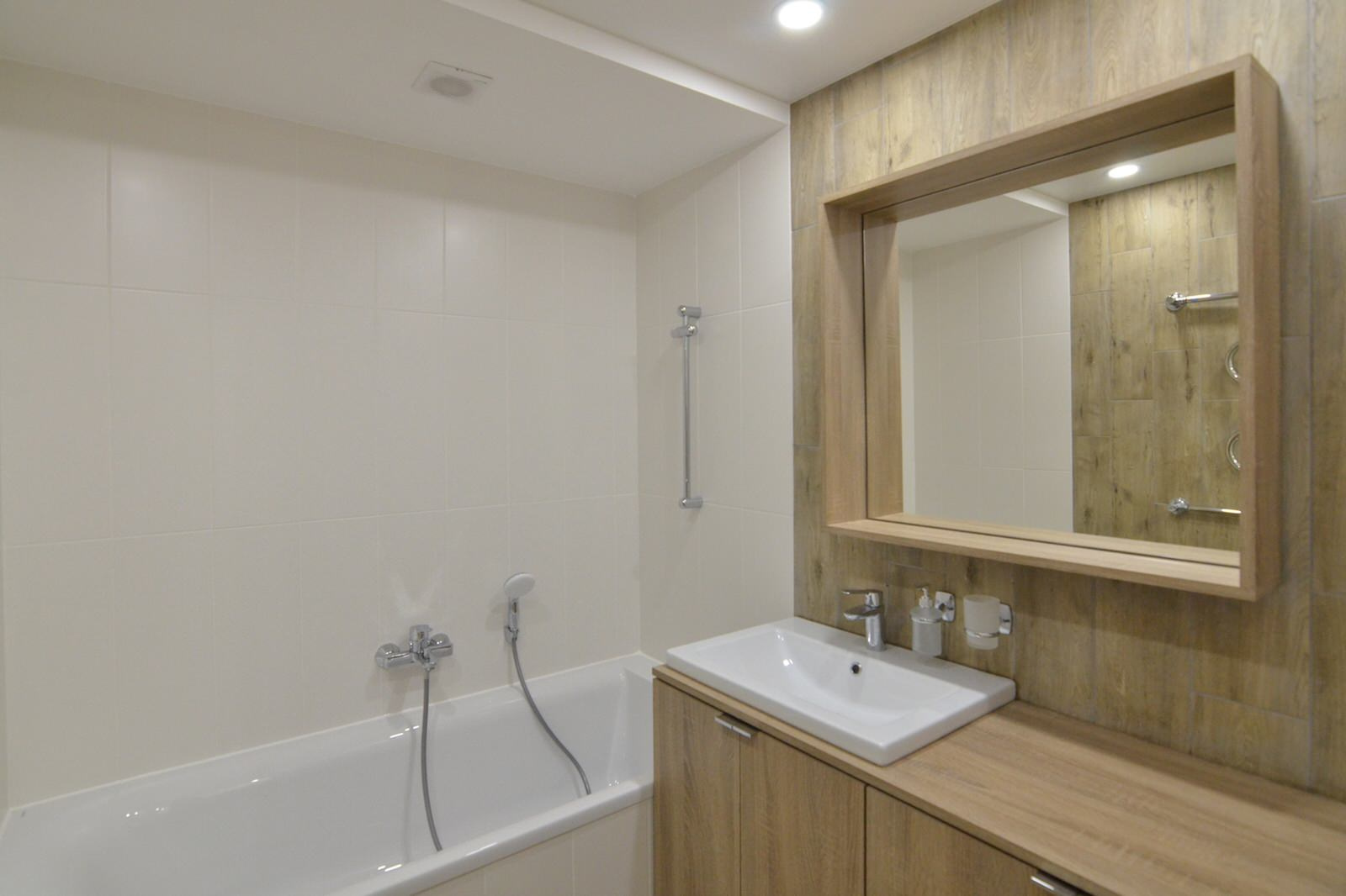 ДВУХКОМНАТНАЯ КВАРТИРА ДЛЯ СЕМЬИ С ДВУМЯ ДЕТЬМИ 53 М²