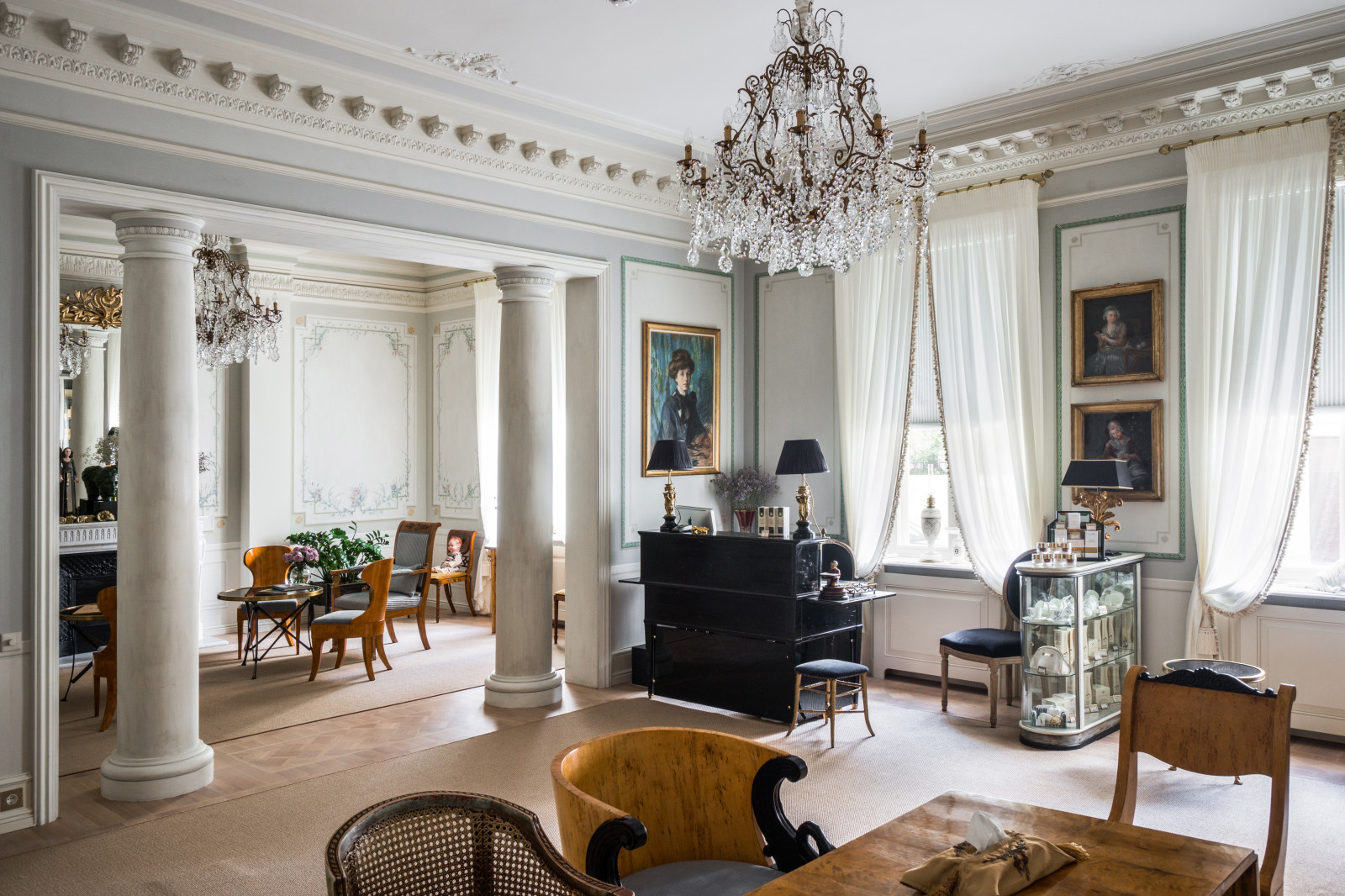 Обложка проекта: Салон красоты в центральном районе Москвы