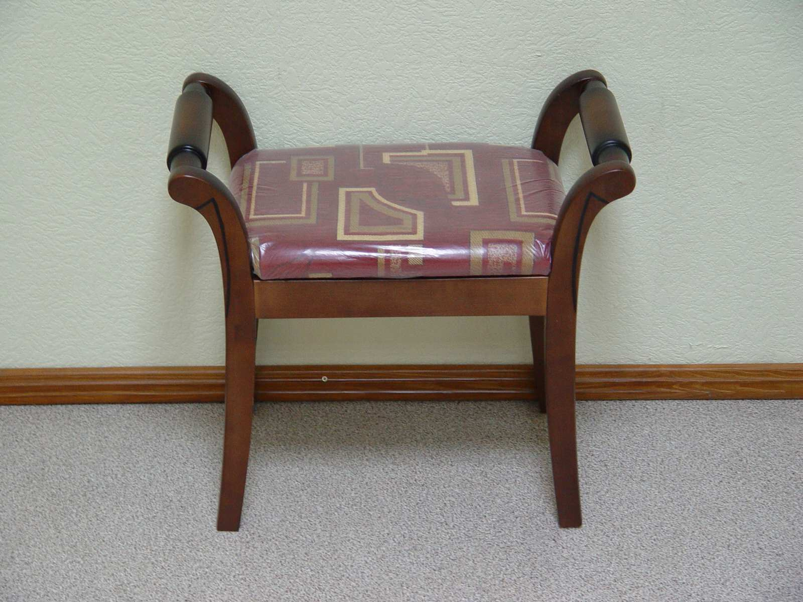 Банкетки, скамейки, диванчики