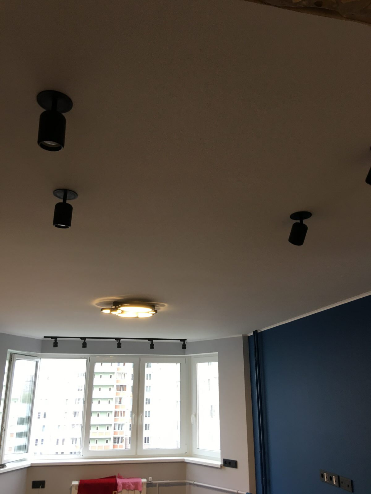 Дизайнерский ремонт квартиры в доме серии П44т