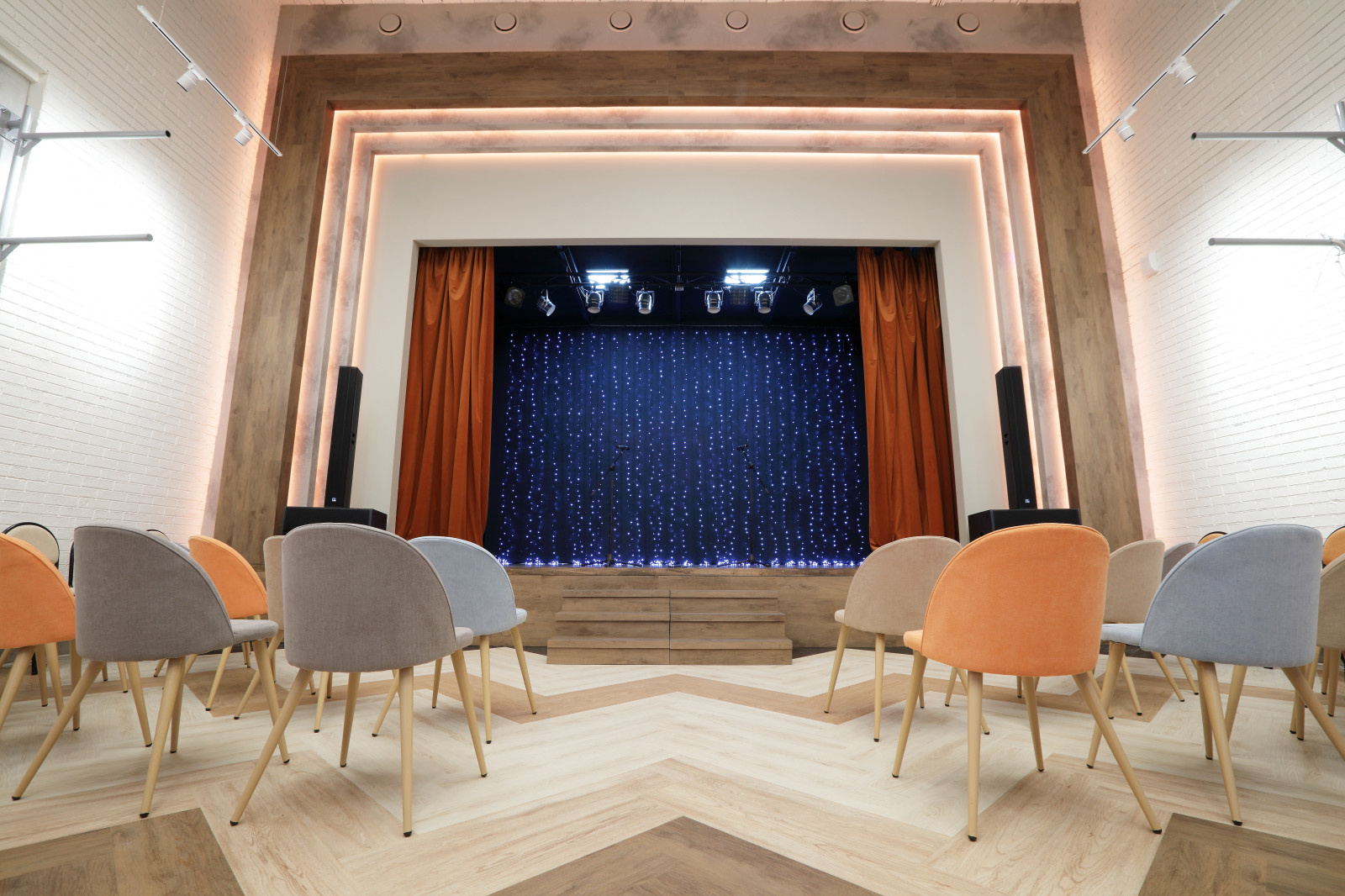 Праздничная площадка 120 кв.м