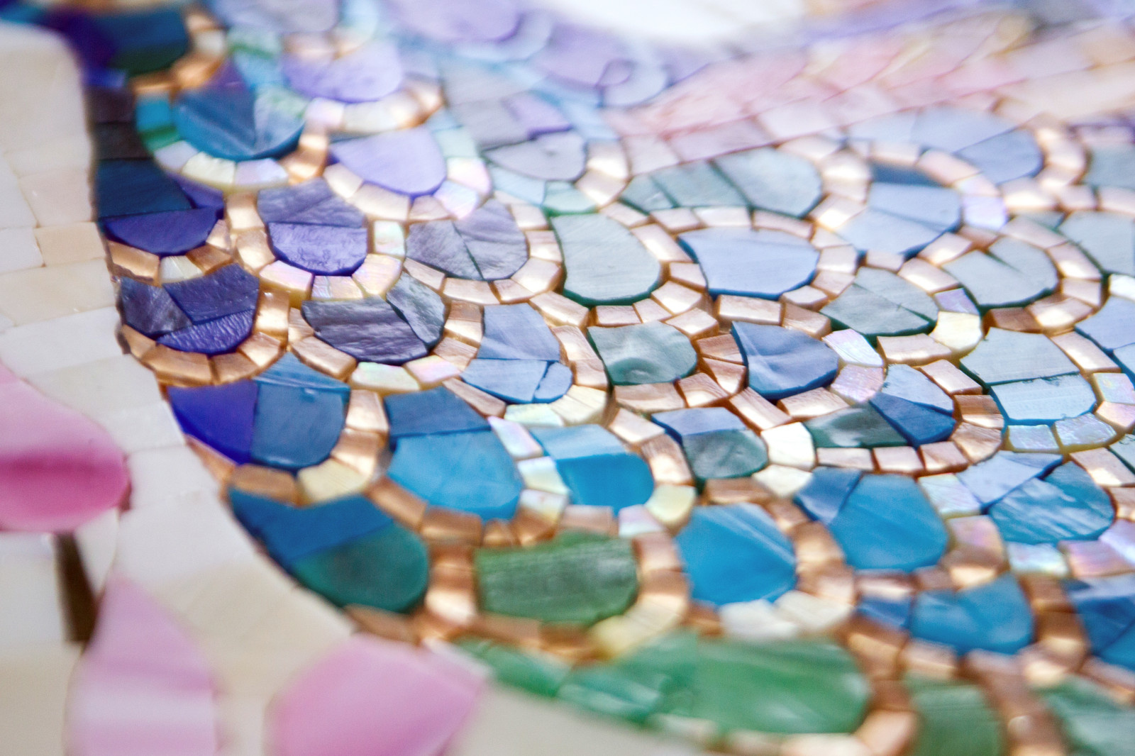 Павлины в ванной комнате