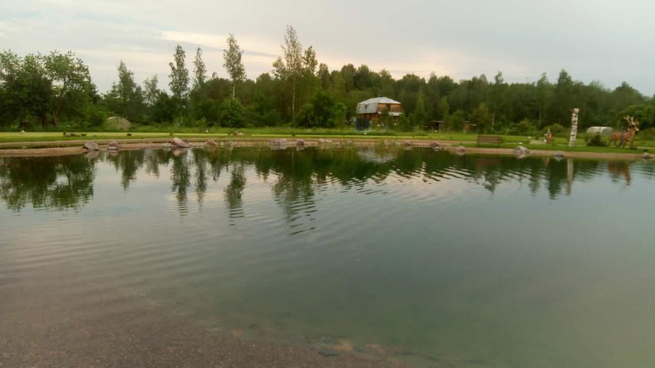 Плавательный водоём в п. Ручьи (Лен. обл.)