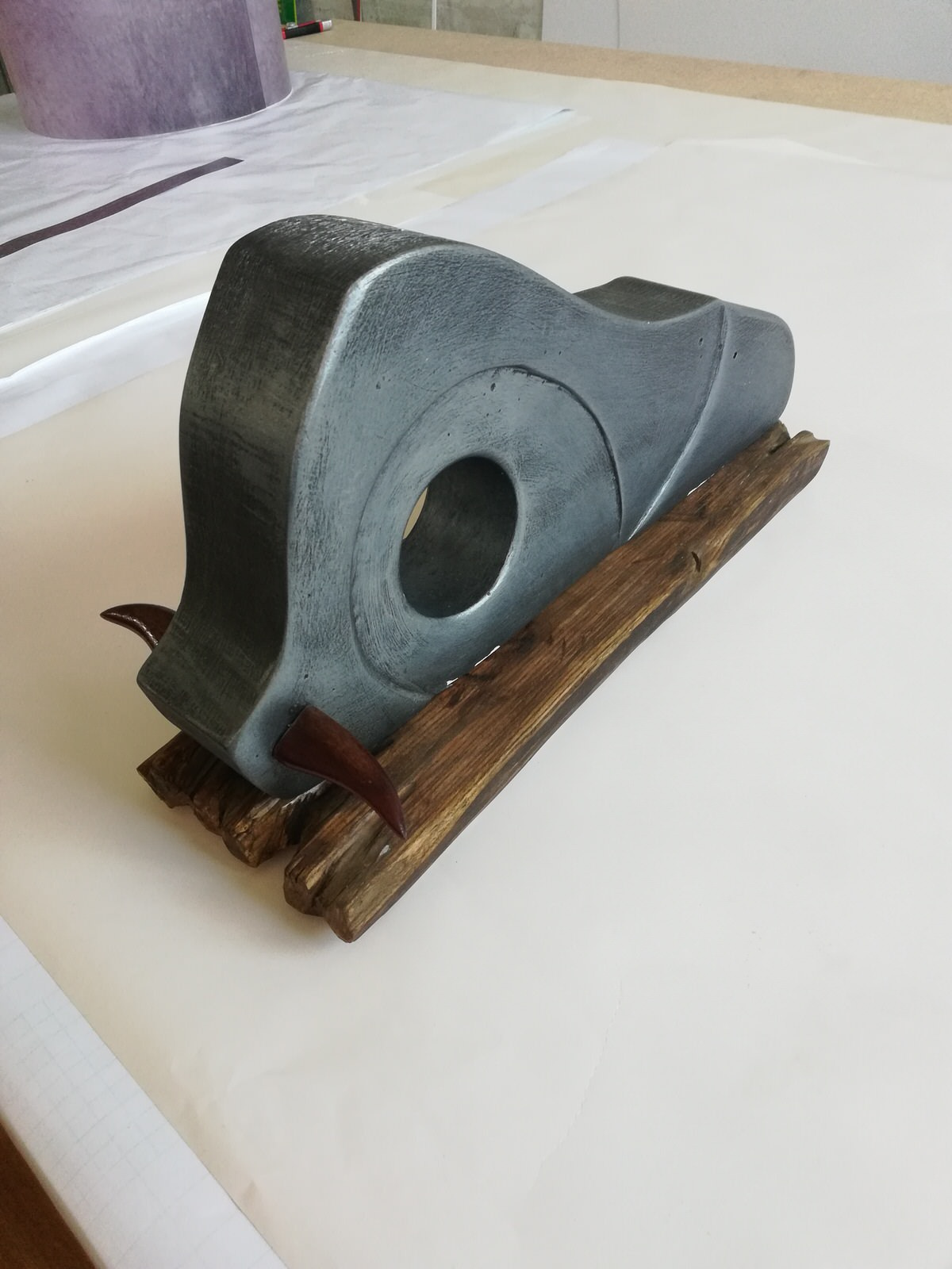 Статуэтка "Бык" на деревянной подставке