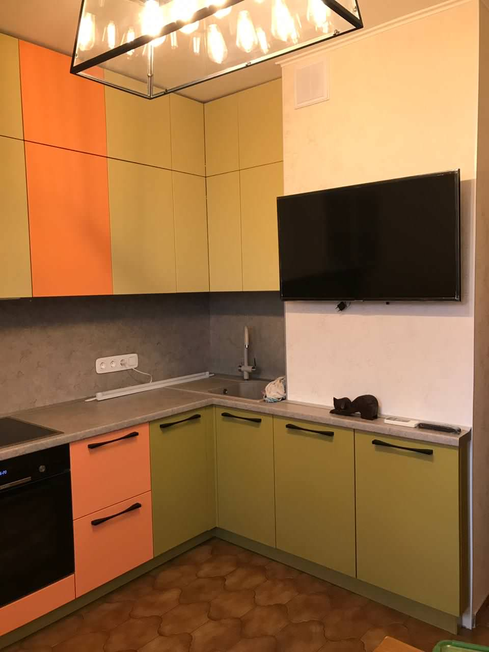 Обложка проекта: Дизайн кухни для двух хозяек