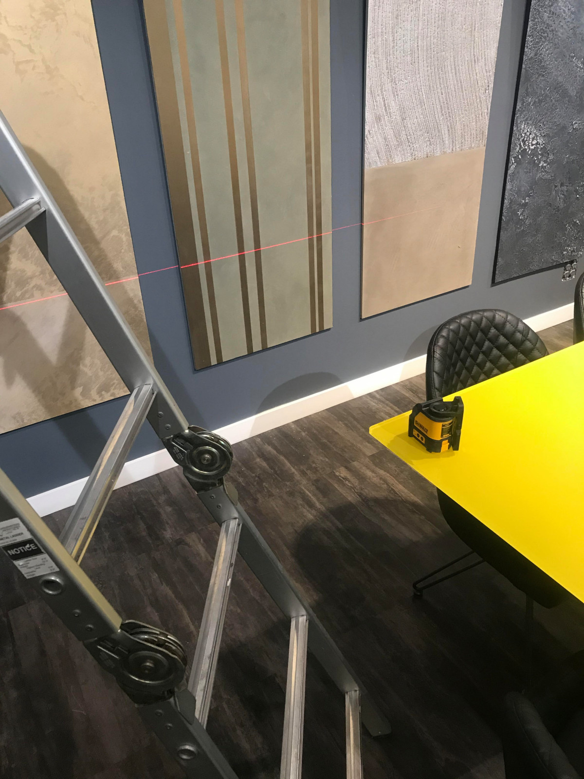 Showroom & Texture