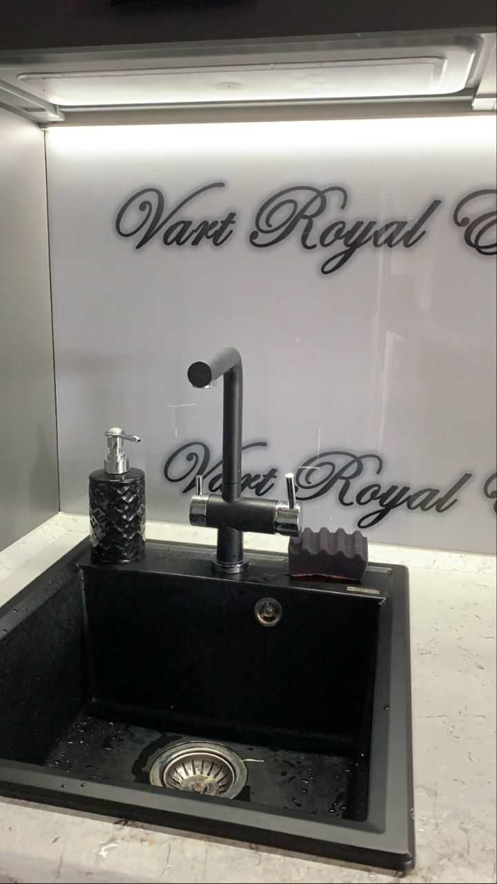 Кухня в загородный дом