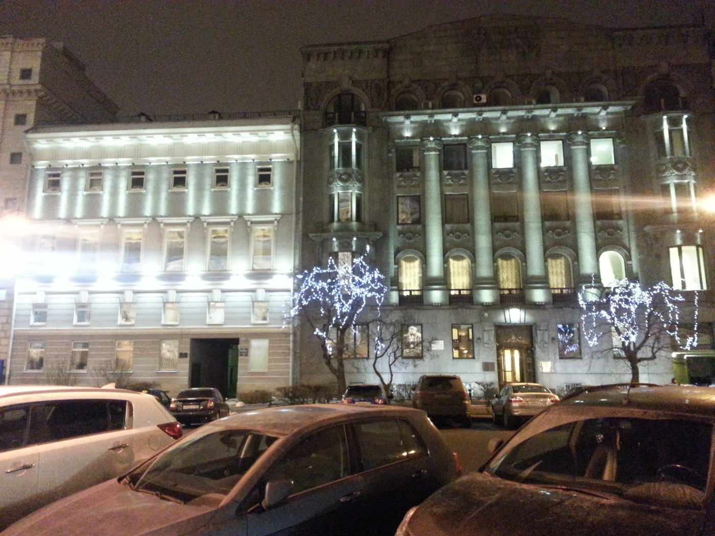 Фасадное освещение