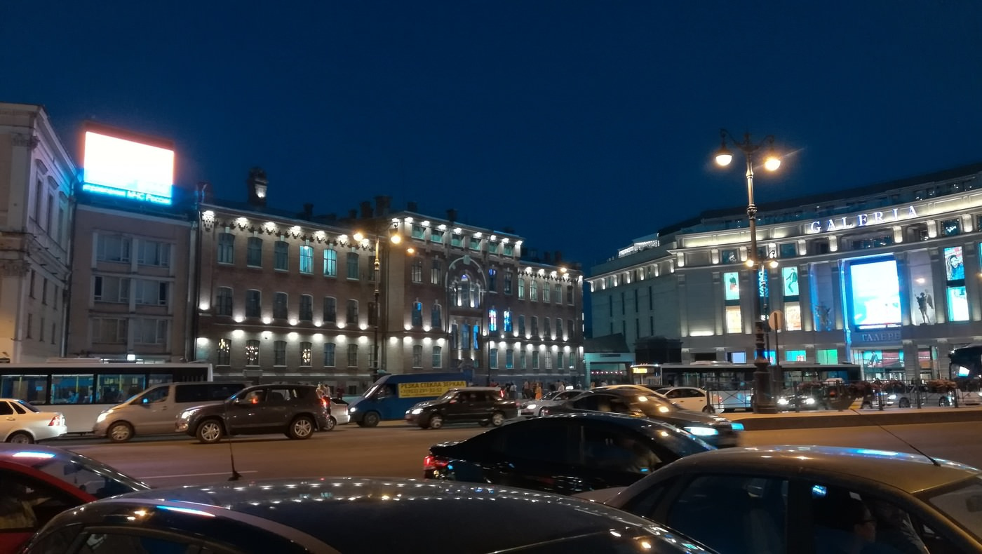 Фасадное освещение