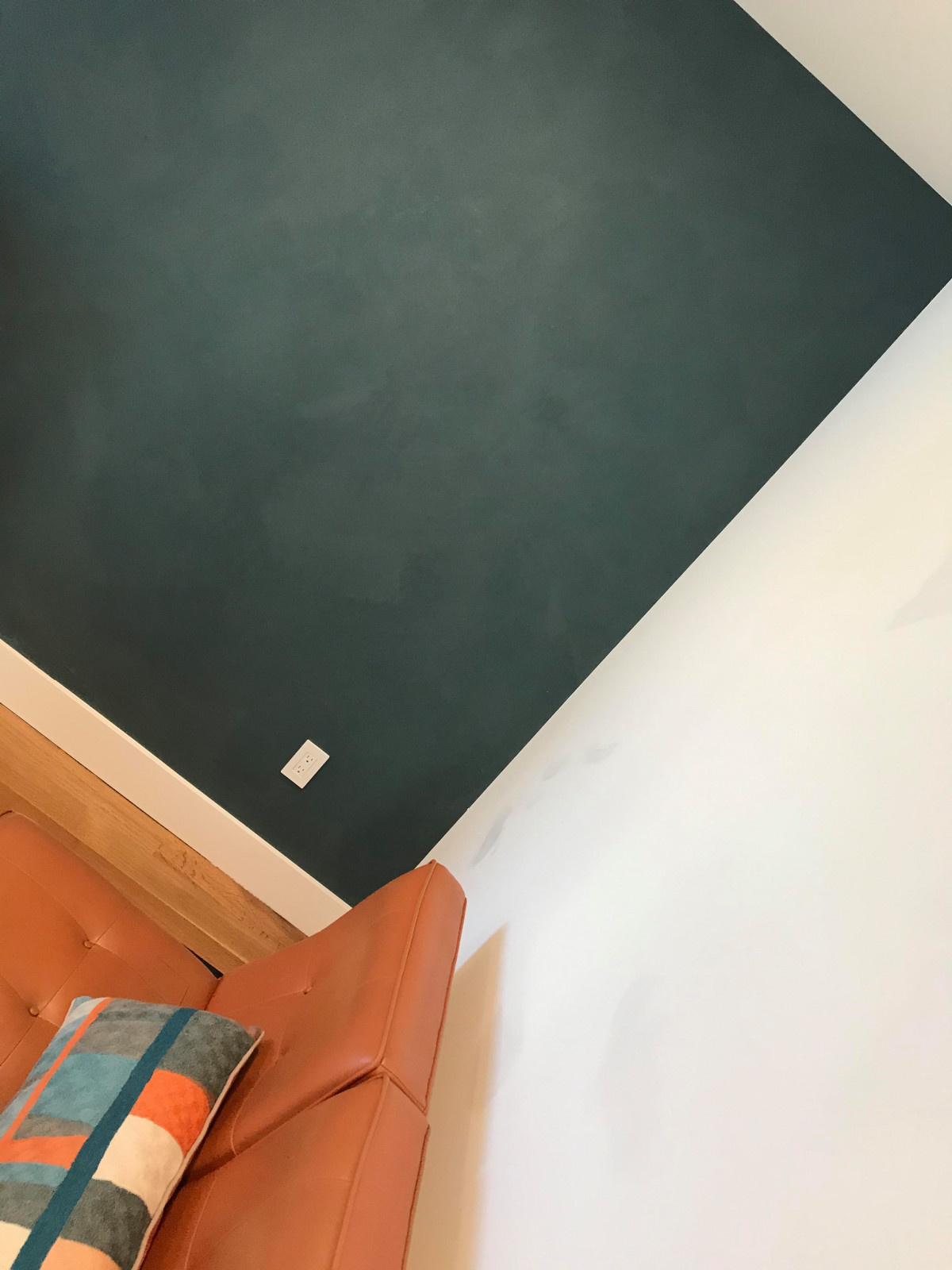 Accent walls with Lime Paint
