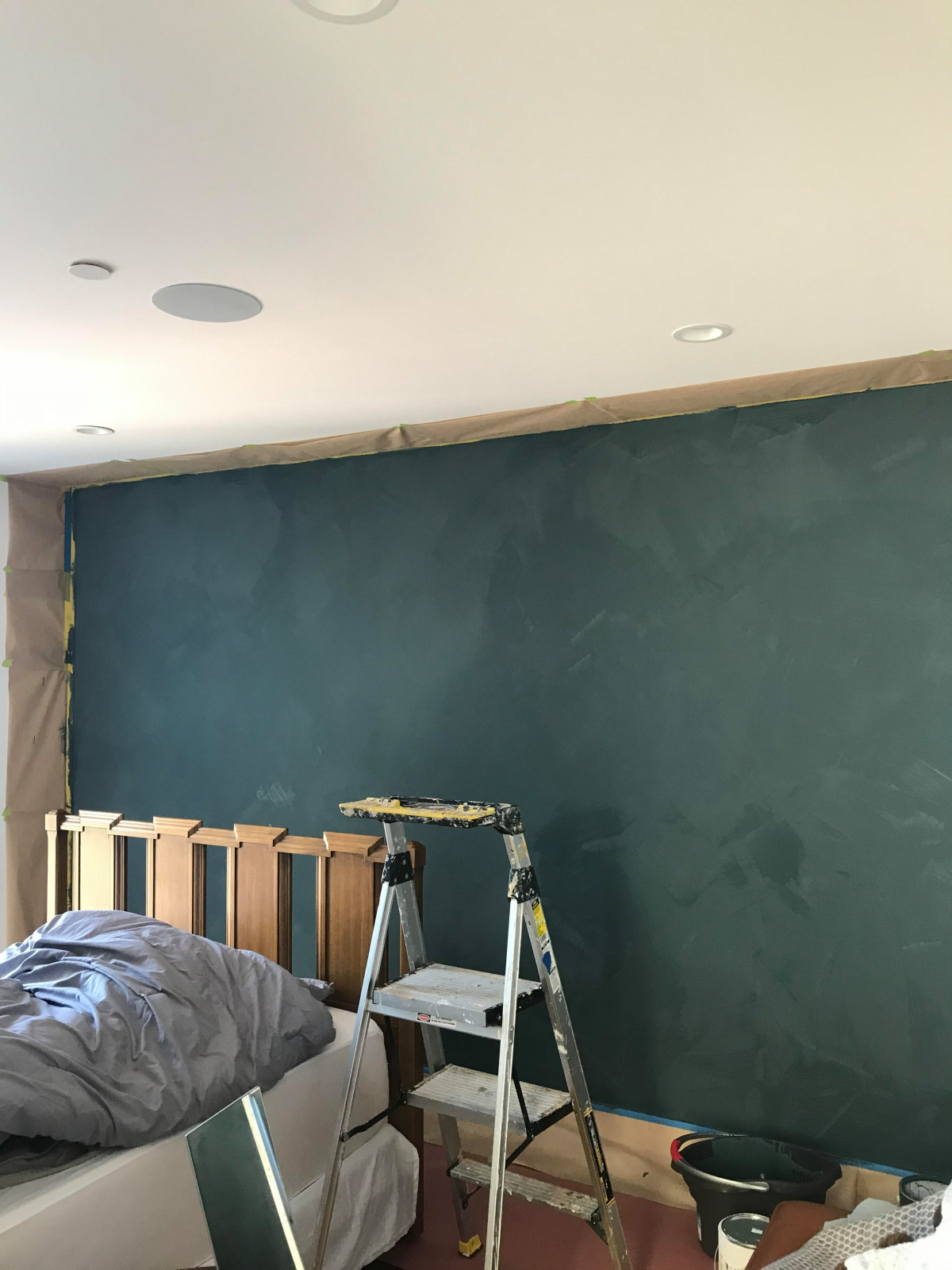 Accent walls with Lime Paint